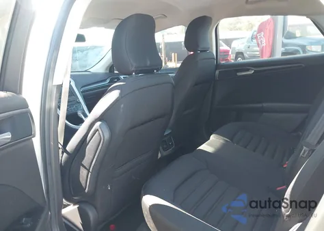 2016 Ford Fusion Se z USA, uszkodzony, nr VIN 3FA6P0HD2GR274409